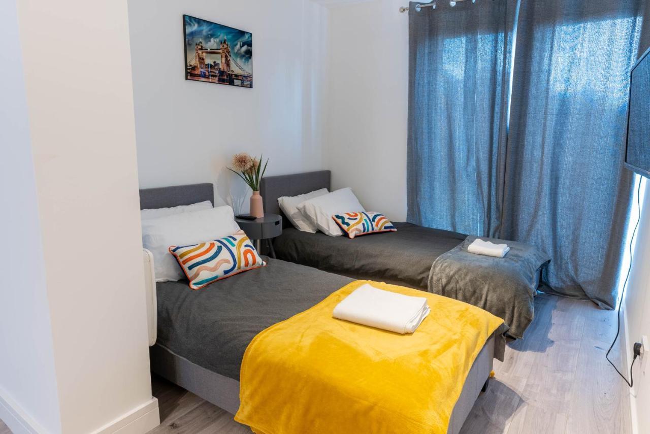 Flat 03 Studio Flat Near Aylesbury Station Free Parking Exteriör bild